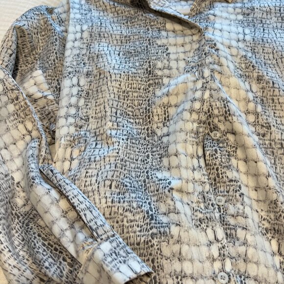 Snakeskin Dynamite Dress - Picture 4 of 5